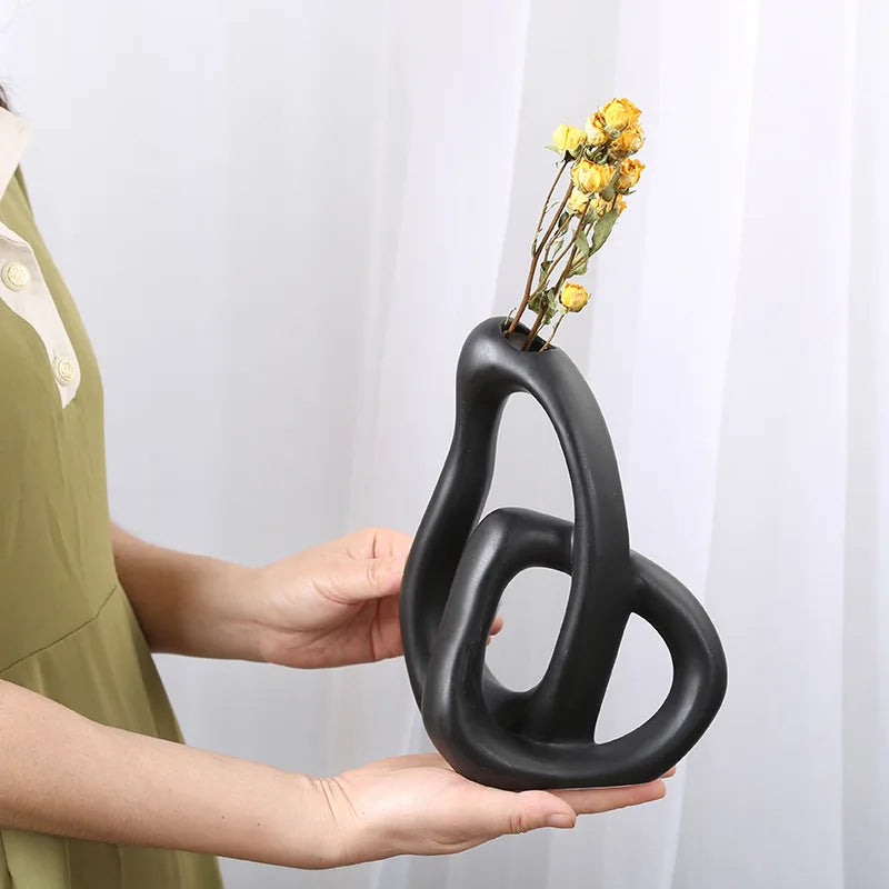 Vase Abstrait en Céramique – Design Nordique Moderne pour Fleurs Séchées & Pampas