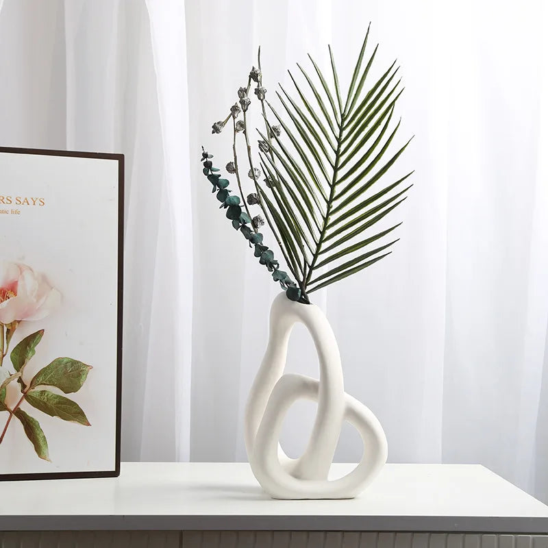 Vase Abstrait en Céramique – Design Nordique Moderne pour Fleurs Séchées & Pampas